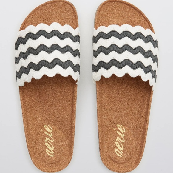 aerie Shoes - NWOT Aerie Zigzag Slide Sandals in Black and White
